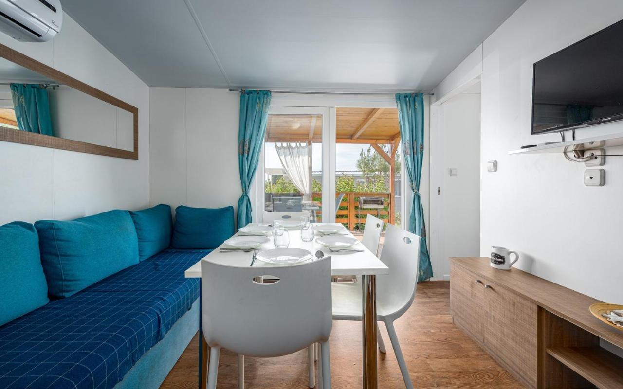 Panorama Mobile Homes In Camping Park Umag Rum bild