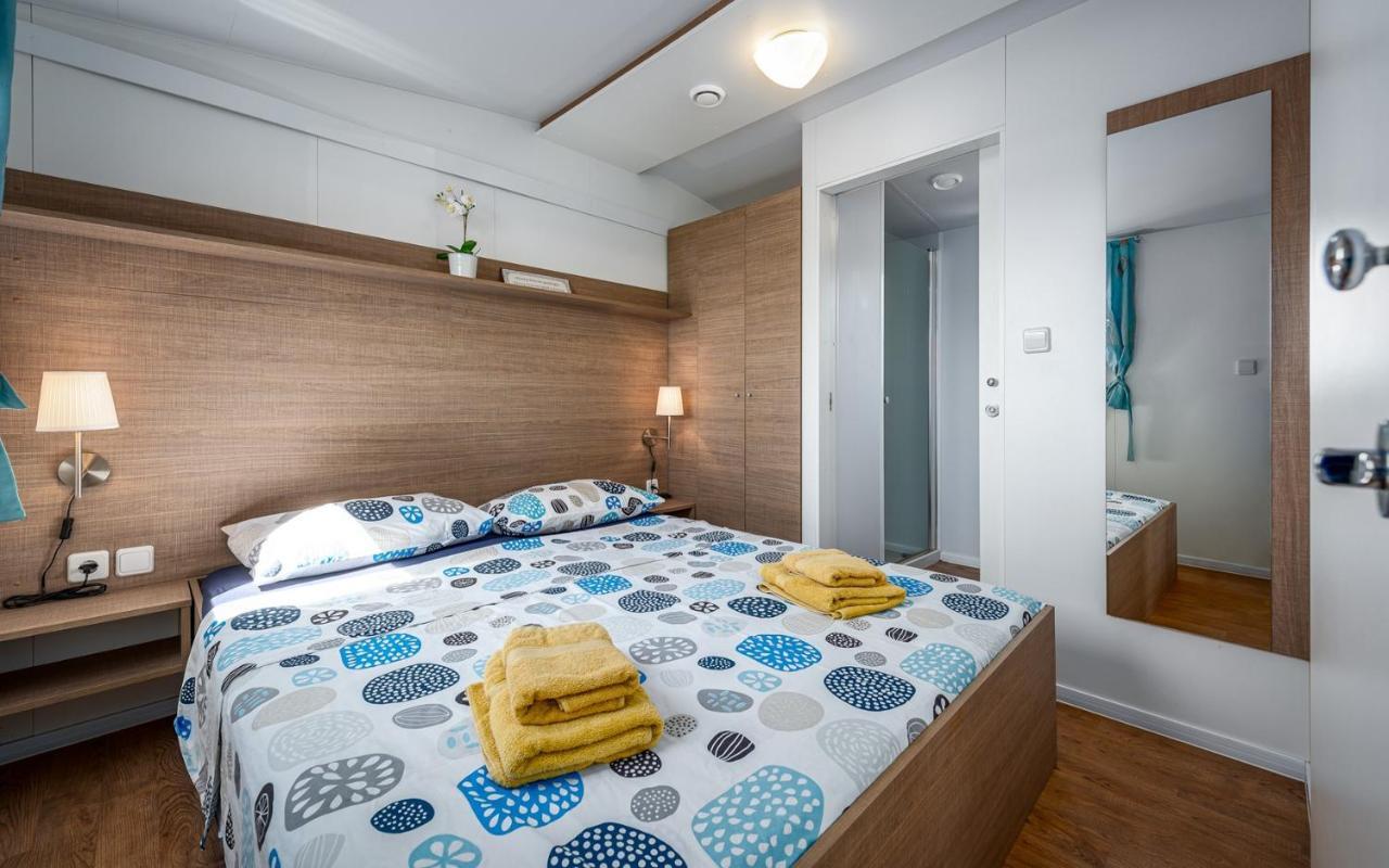 Panorama Mobile Homes In Camping Park Umag Rum bild